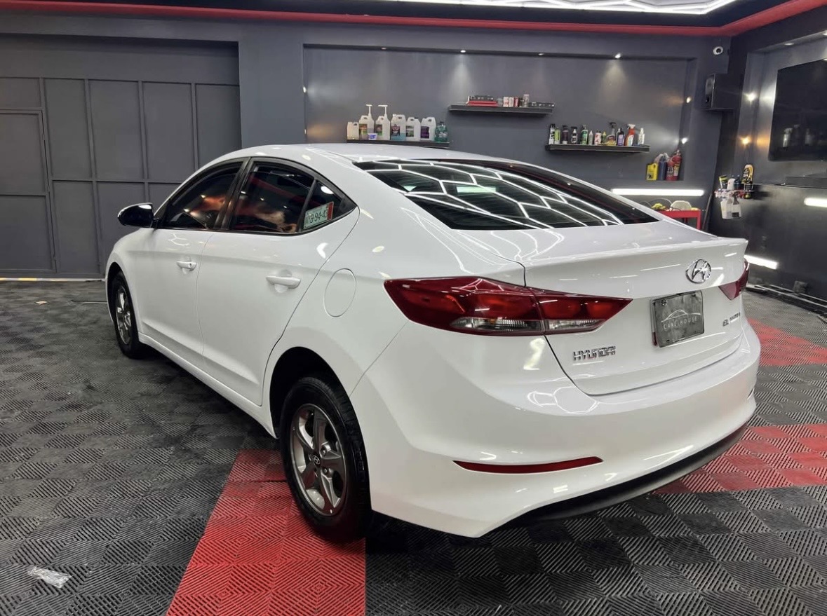 HYUNDAI ELANTRA  GLS 2018 - Image 3