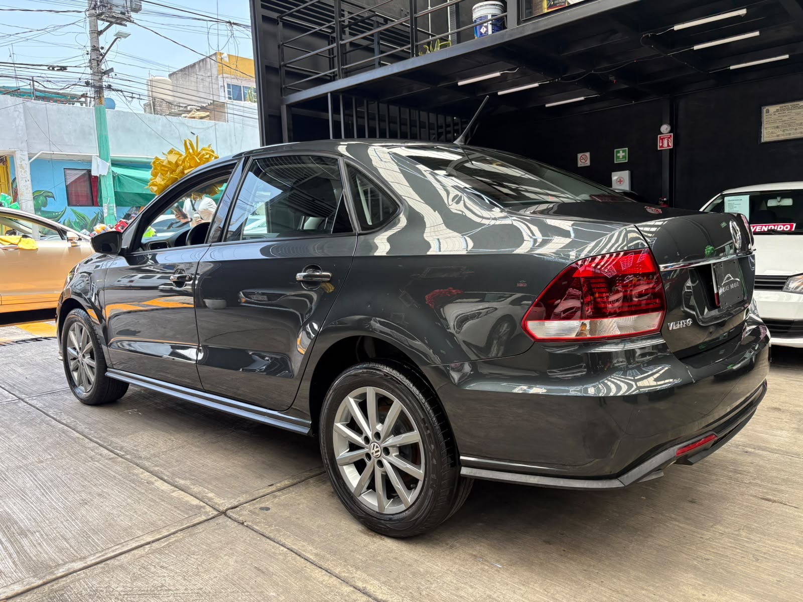 VOLKSWAGEN VENTO COMFORTLINE PLUS 2020 - Image 2