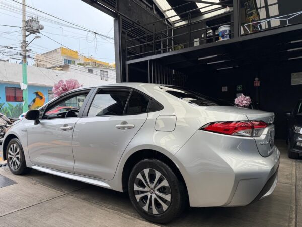 TOYOTA COROLLA 2020 - Image 4
