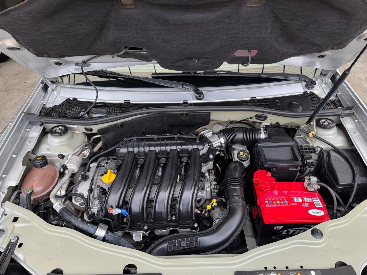 RENAULT OROCH OUTSIDER 2019 - Image 10