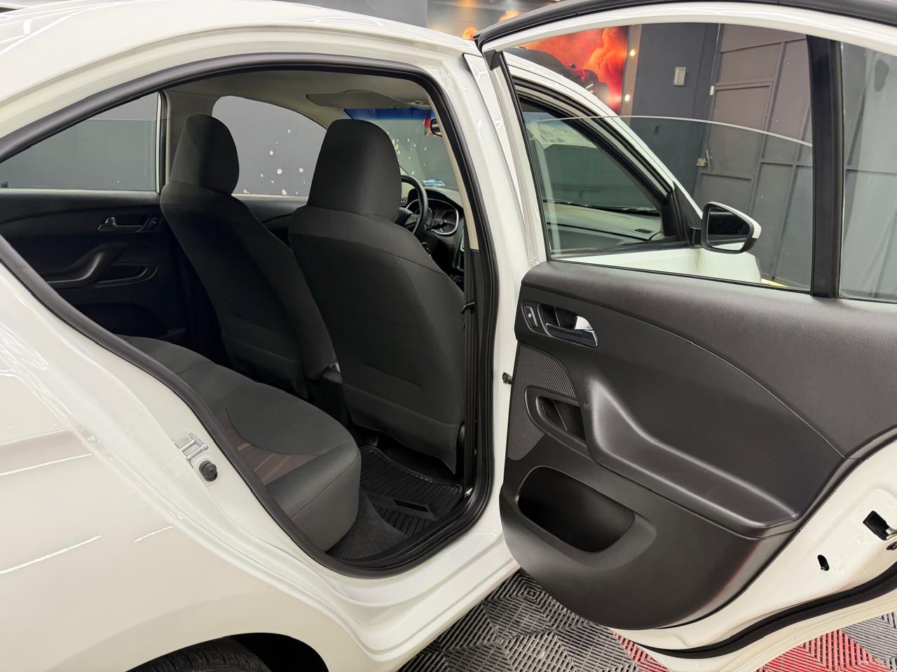 CHEVROLET AVEO LS 2020 - Image 8