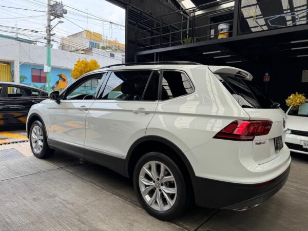 VOLKSWAGEN TIGUAN COMFORTLINE 2020 - Image 2