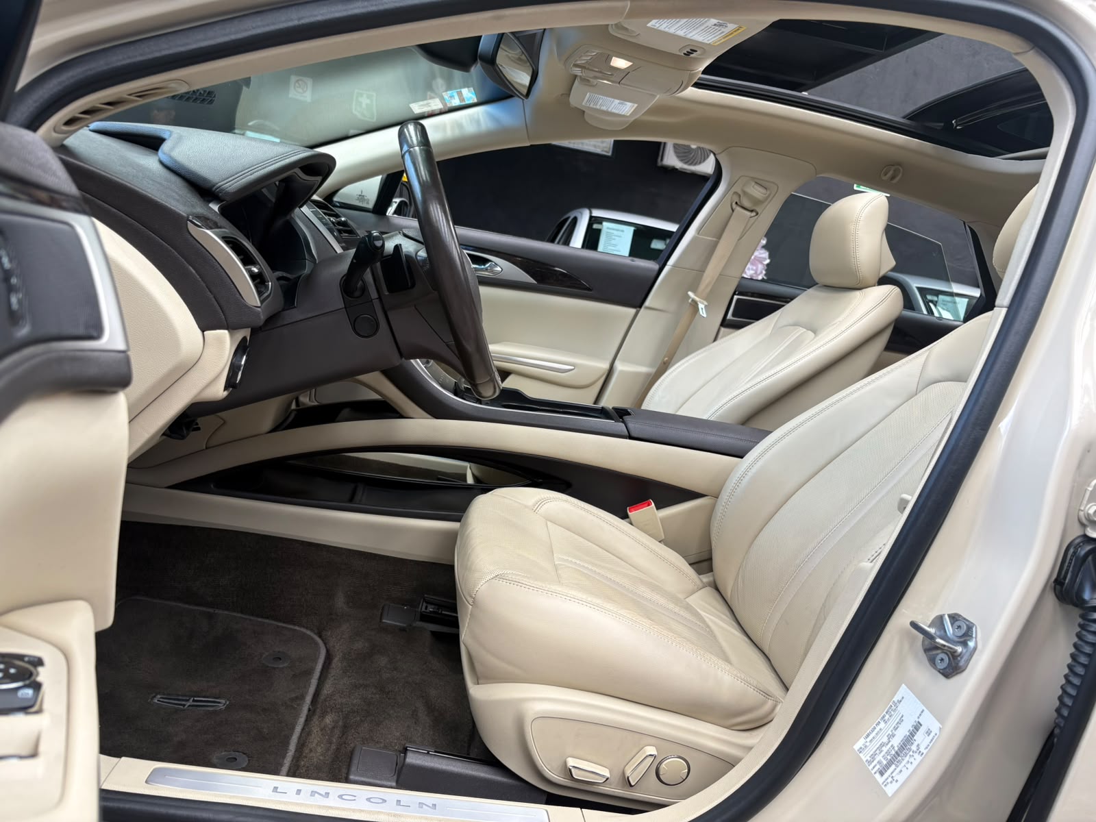 LINCON MKZ 2015 - Image 5