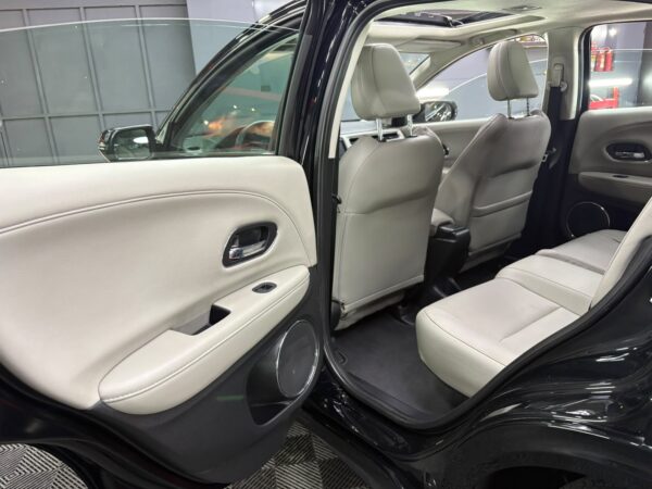 HONDA HR-V TOURING  2019 - Image 7
