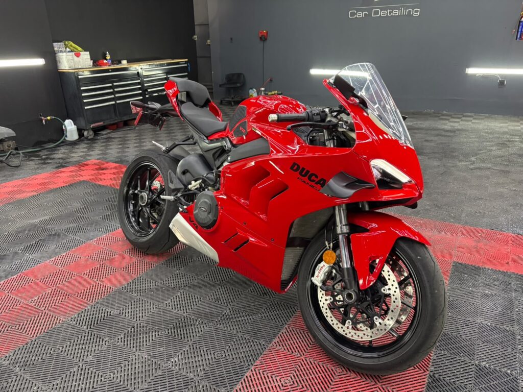 DUCATI PANIGALE V4 2023