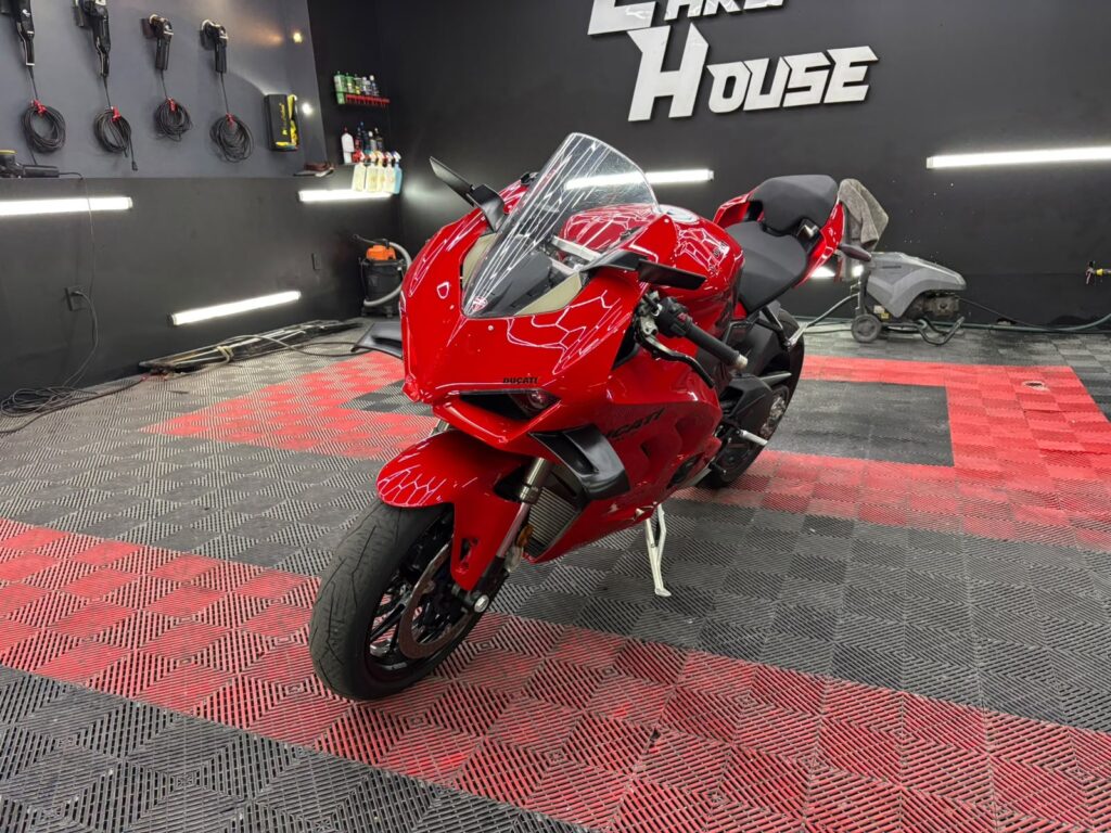 DUCATI PANIGALE V4 2023