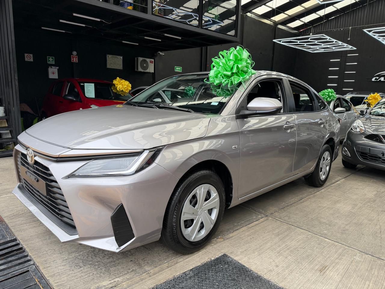 TOYOTA YARIS CORE SEDAN  2023 - Image 3