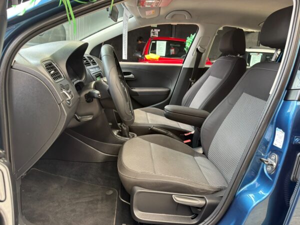 VOLKSWAGEN VENTO HIGLINE 2018 - Image 6
