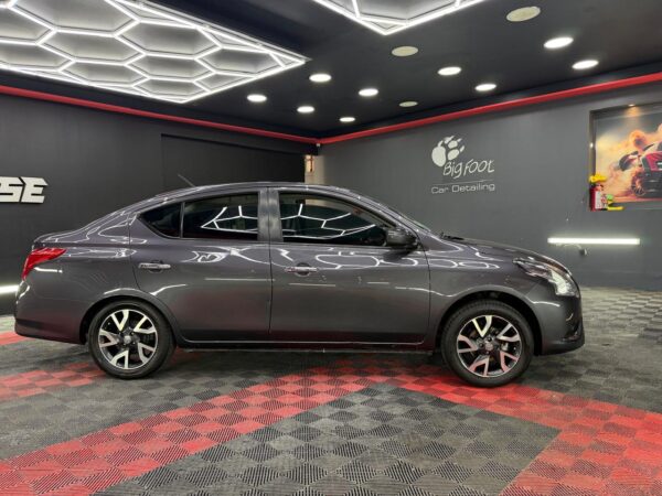 Nissan Versa Exclusive  2015 - Image 3