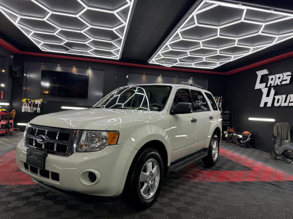 FORD ESCAPE  XLS 2012