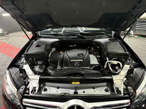 Mercedes Benz  GLC 300 Sport 2017 - Image 10