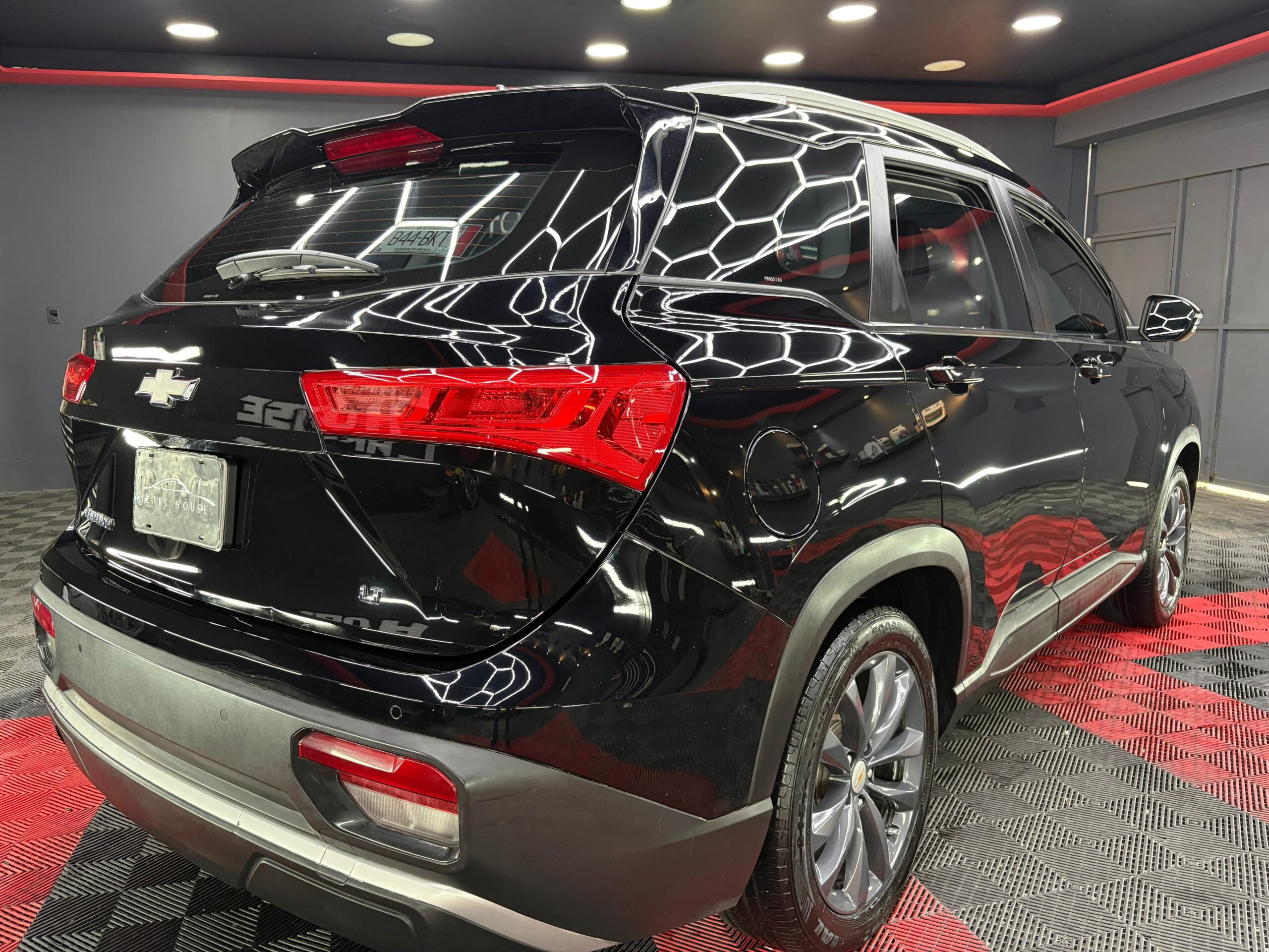 Chevrolet Captiva LT 2023 - Image 4