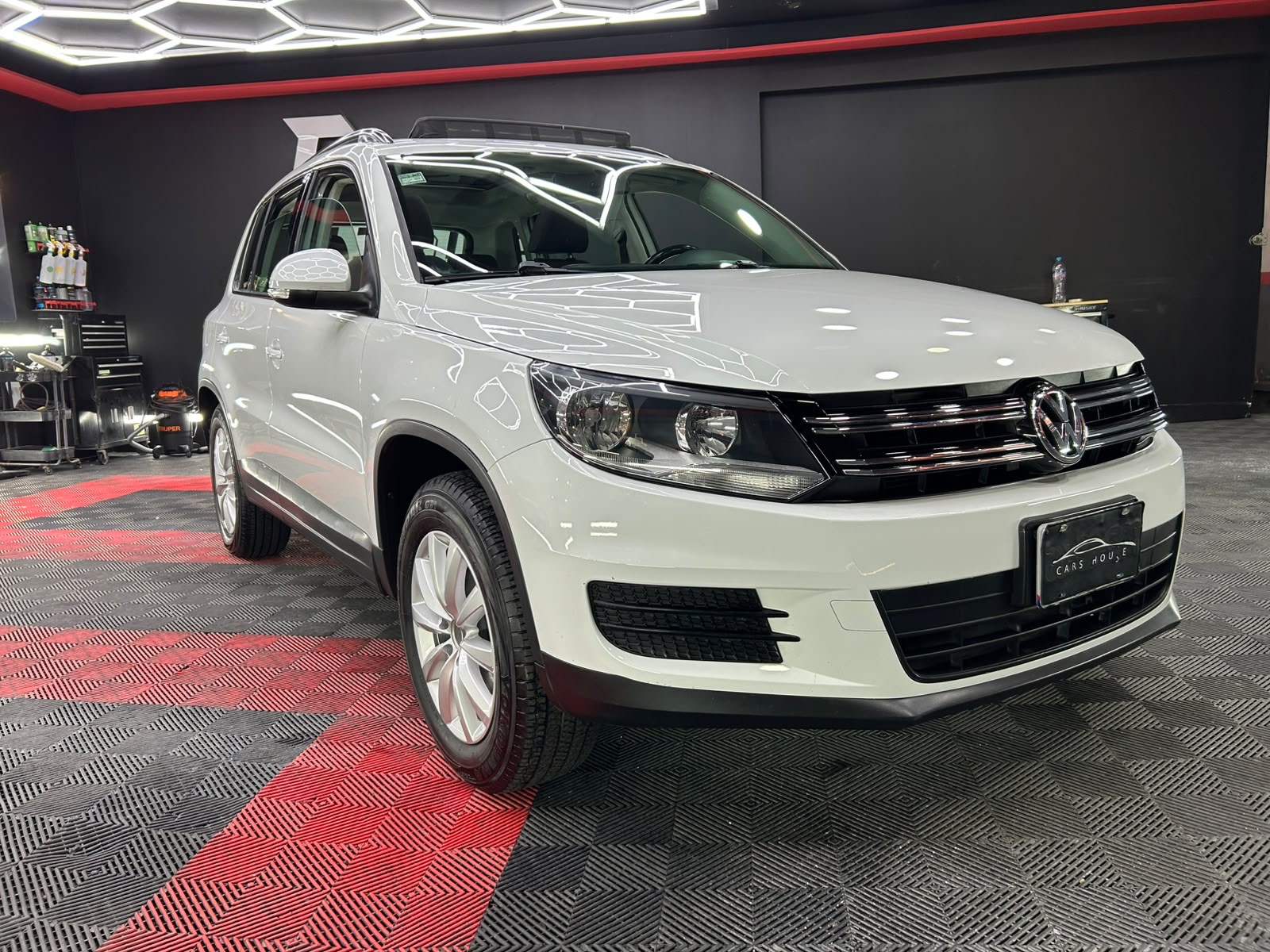 VOLKSWAGEN TIGUAN NATIVE 2016 - Image 2