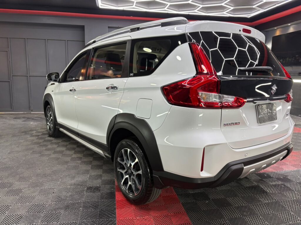 SUZUKI ERTIGA  XL7 2023
