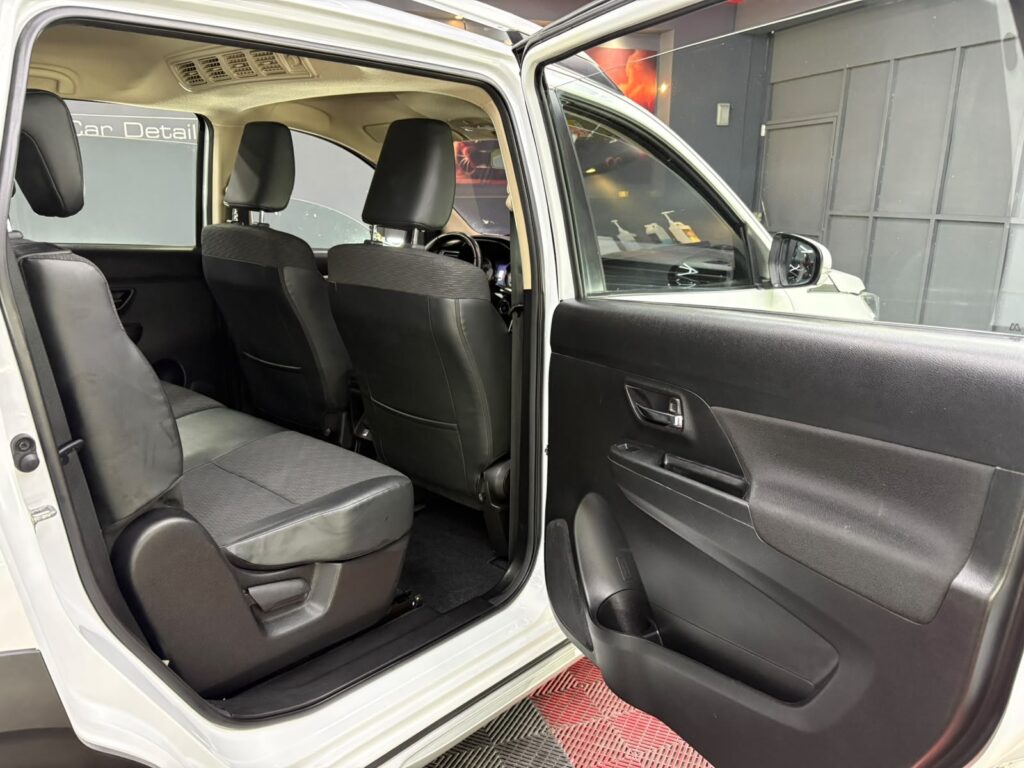 SUZUKI ERTIGA  XL7 2023