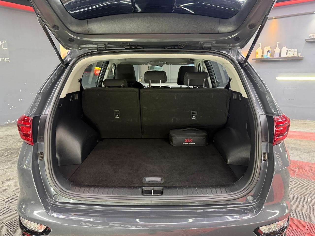 KIA SPORTAGE  LX 2020: imagen 9