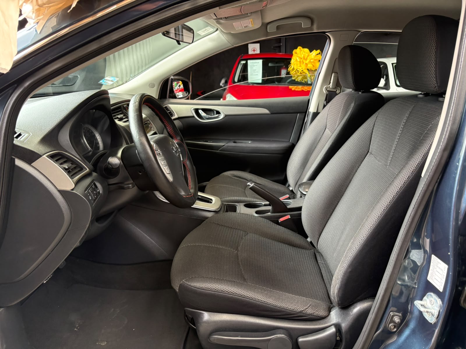 NISSAN SENTRA ADVANCE  2015: imagen 6