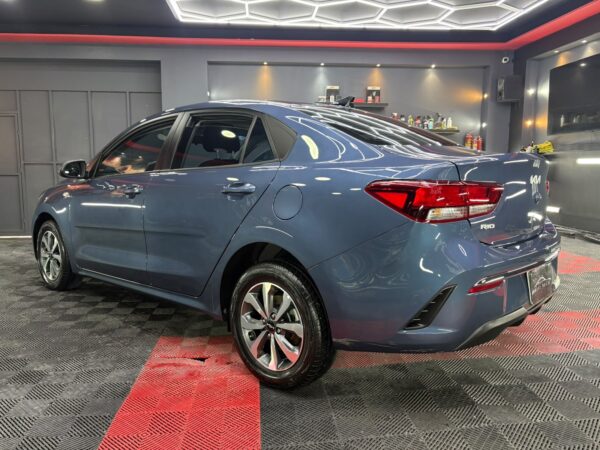 KIA RIO  LX 2023: imagen 3