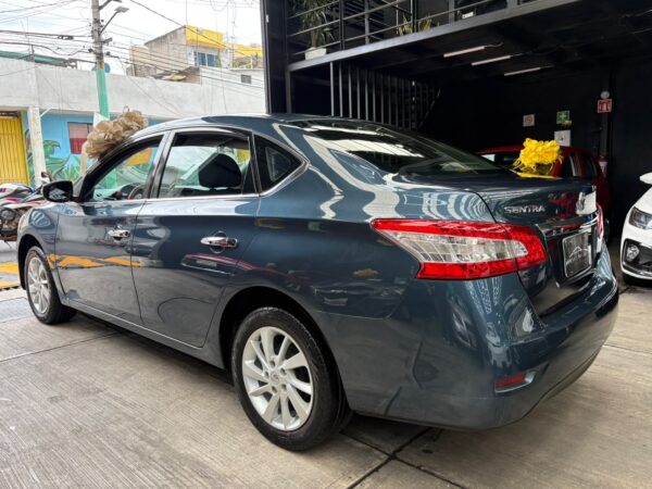 NISSAN SENTRA ADVANCE  2015: imagen 4