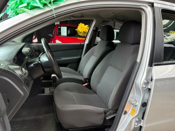 CHEVROLET AVEO LS J 2016: imagen 6