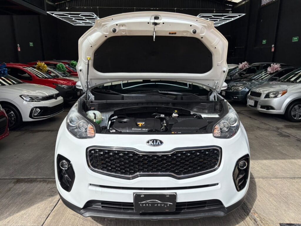 KIA SPORTAGE EX 2018
