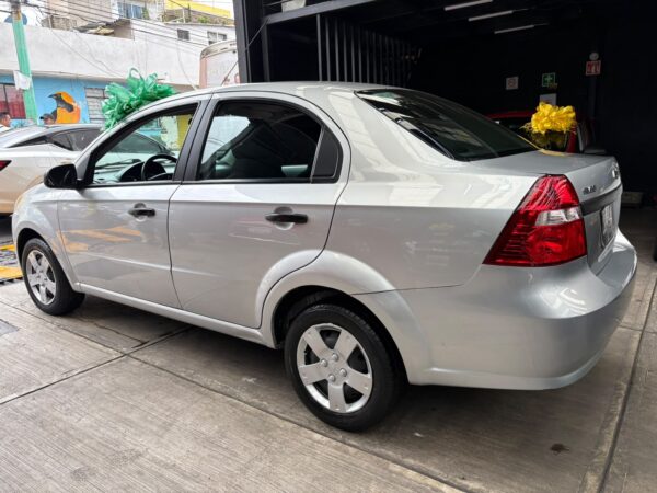 CHEVROLET AVEO LS J 2016: imagen 4